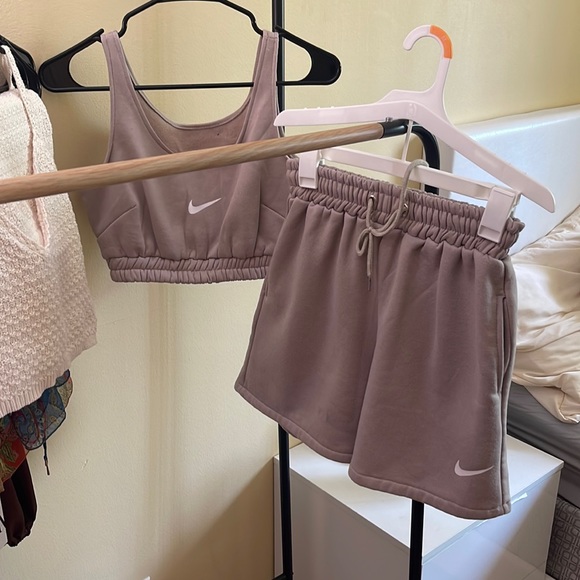 Tops - 2 piece Nike seat size small